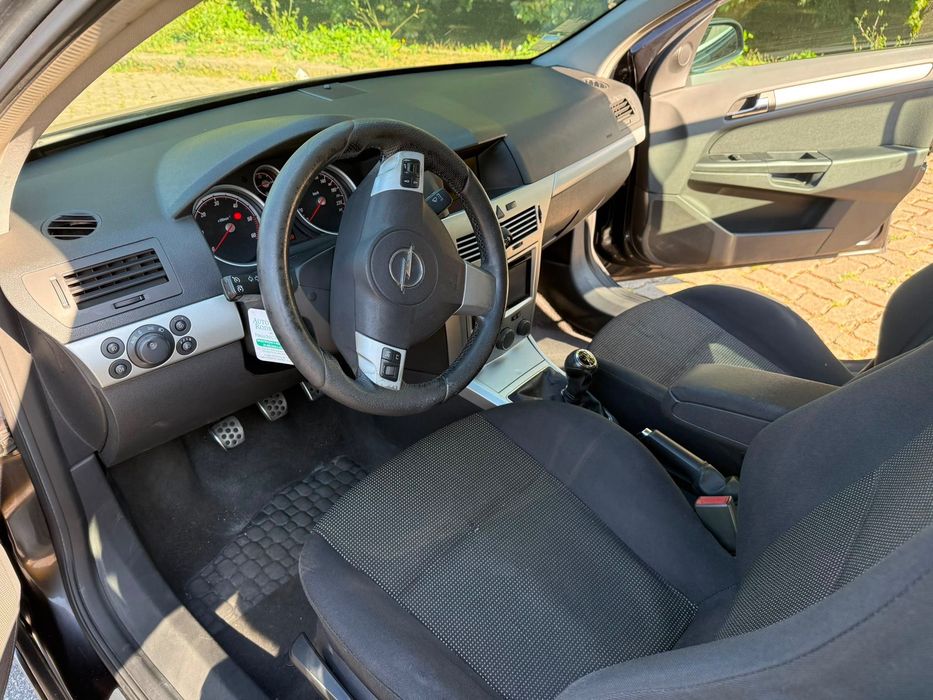 Opel Astra 1.7 cdti 125cv