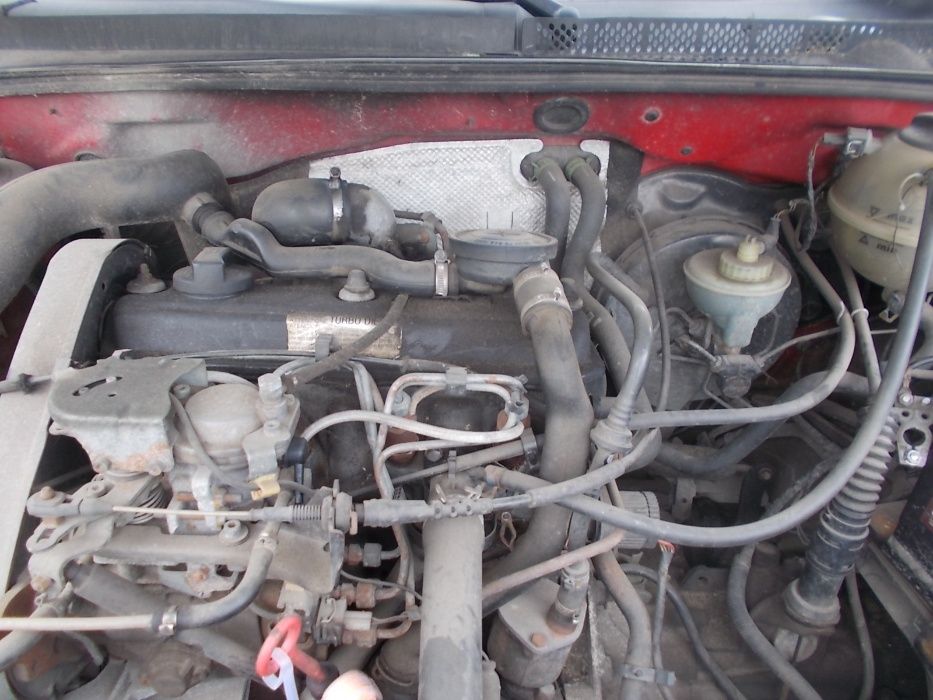 Volkswagen Golf III,1,9TD,5 drzwi,czerwony,manual,na części