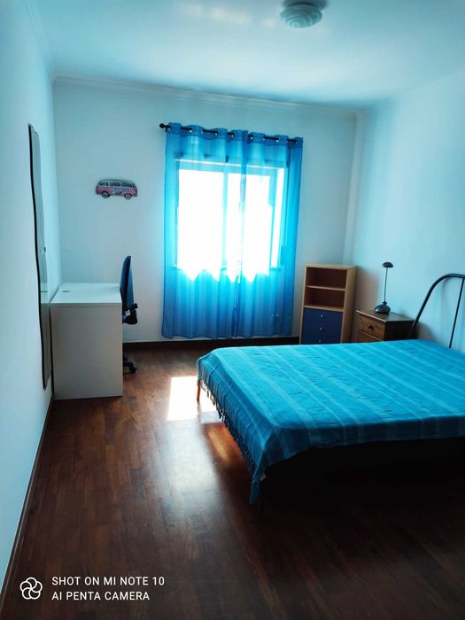 Quarto so para estudantes PENICHE