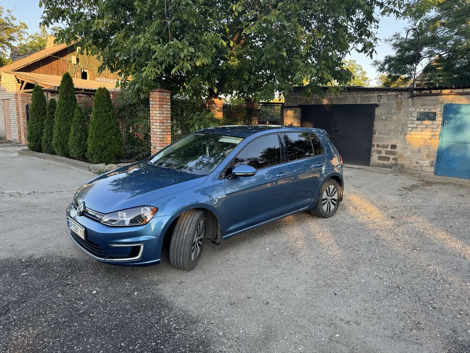 Продам свой e-golf