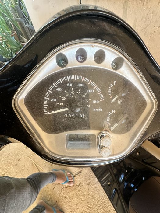 Troco Vespa 125 2023