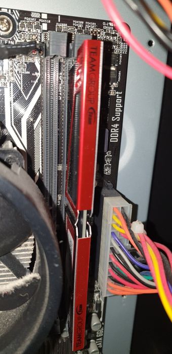 Комп'ютер Ryzen 3 2200G+ DDR4 SSD