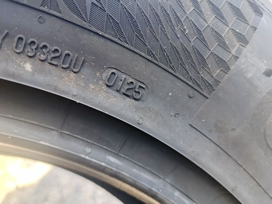 Nowe opony letnie 235/65/17 Continental 2 sztuki 25r