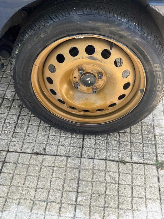 Jogo de 4 Jantes 15" Ferro com Pneus 4x100