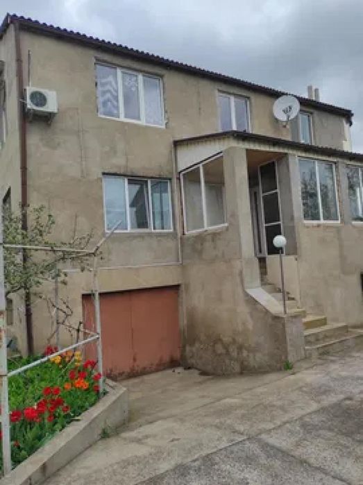 Продається будинок для великрї родини в Центральному р-ні