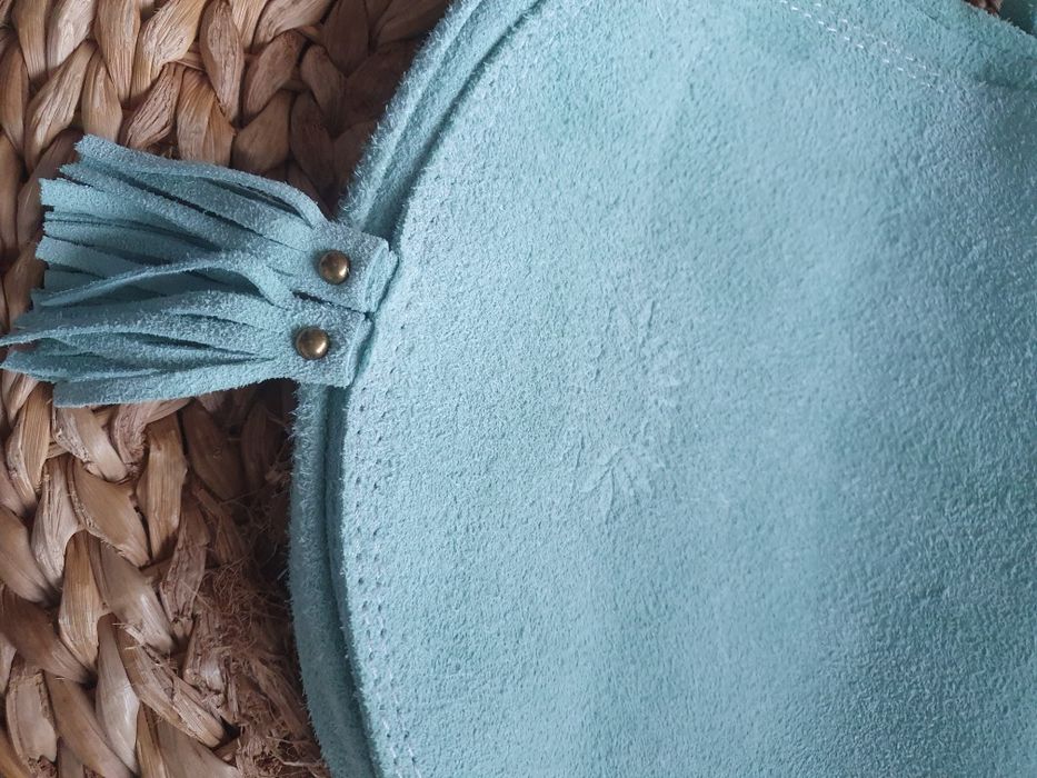 Zamsz naturalny miętową nowa torebka listonoszka