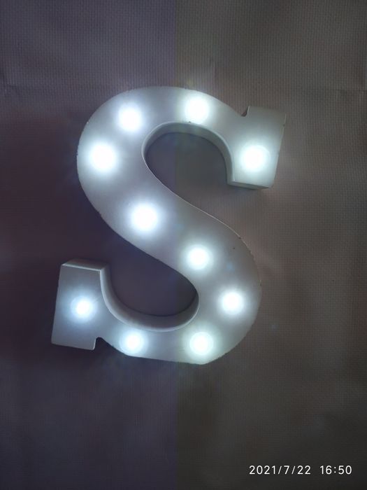 Декоративные светящиеся буквы