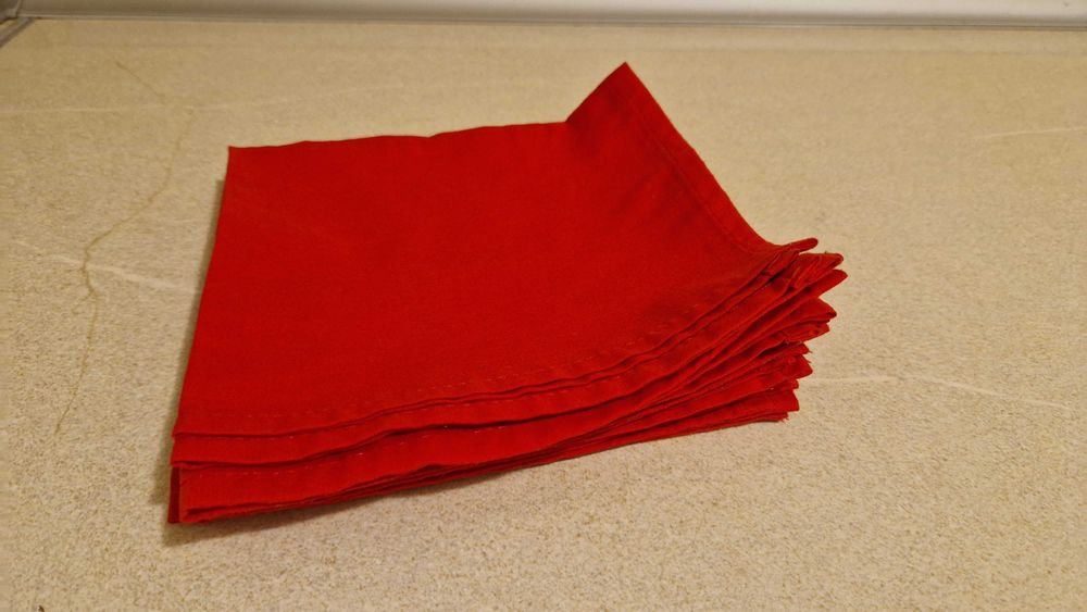 Conjunto 9 guardanapos de tecido vermelho, quadrados 38 cm x 38 cm