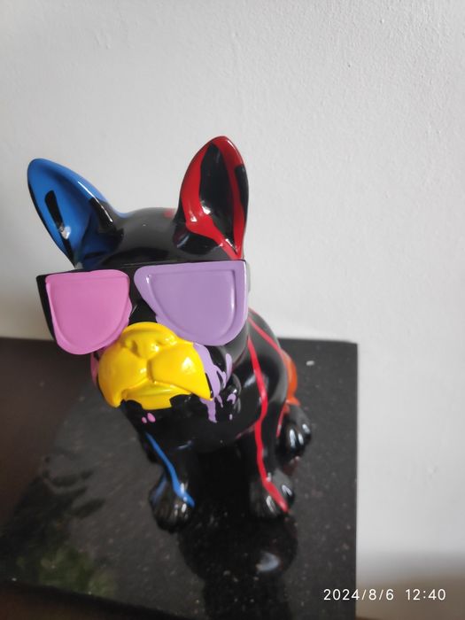 Nowa figurka buldoga francuskiego. 25 cm wysokości
