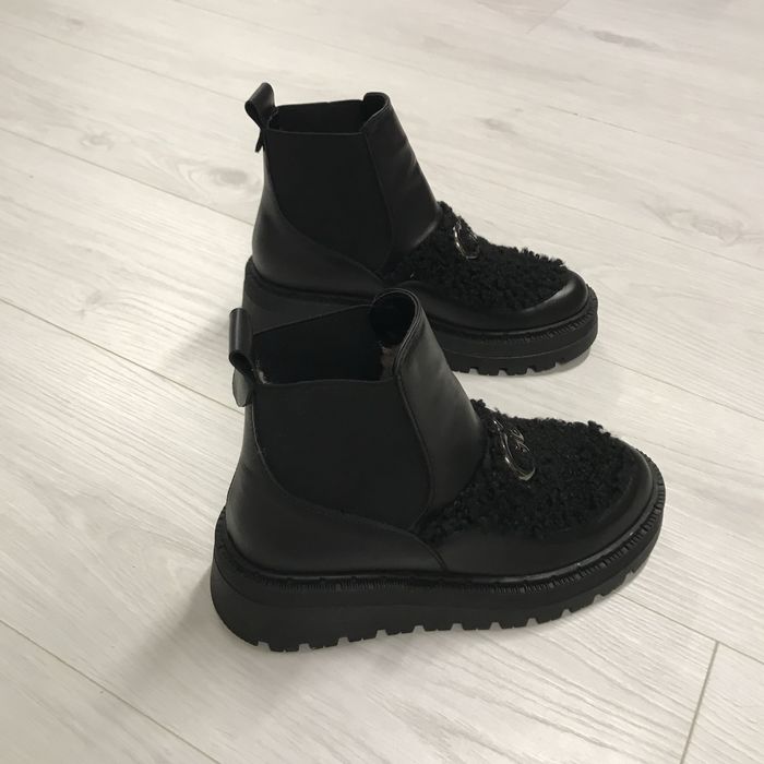 Зимові боти 37,38,40