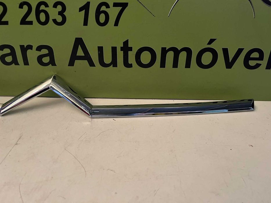Citroen C4 - Friso Cromado Capo - G192