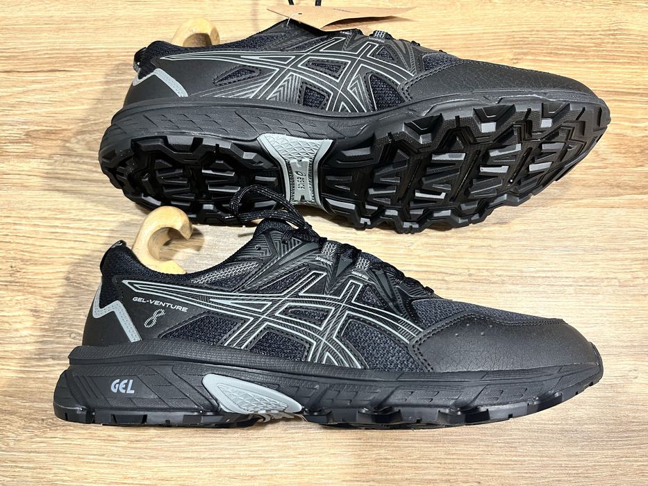 Кросівки Asics Gel-Venture 8 Нові в коробці.  Розмір 43(27,5 см.)