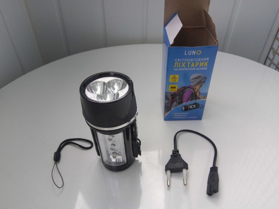 Фонарик с зарядкой 2 экрана