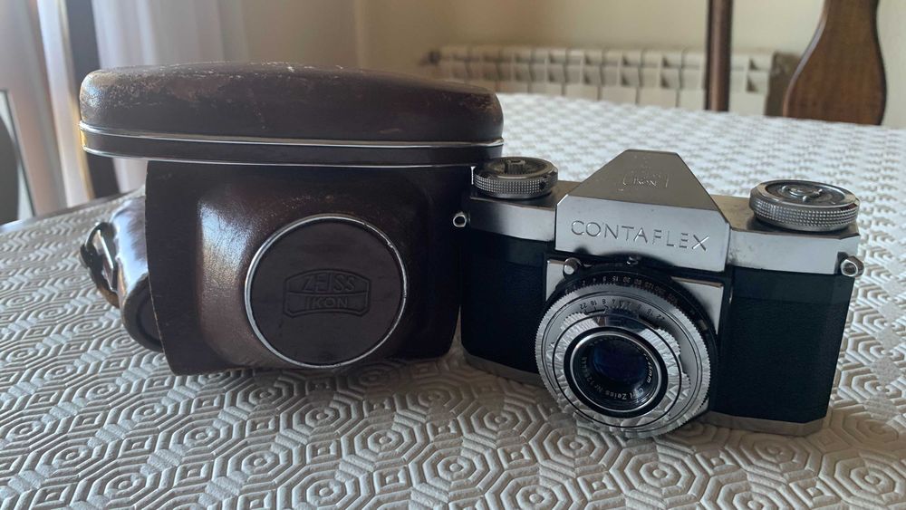 Câmara Vintage Zeiss Ikon Contaflex + Estojo Original