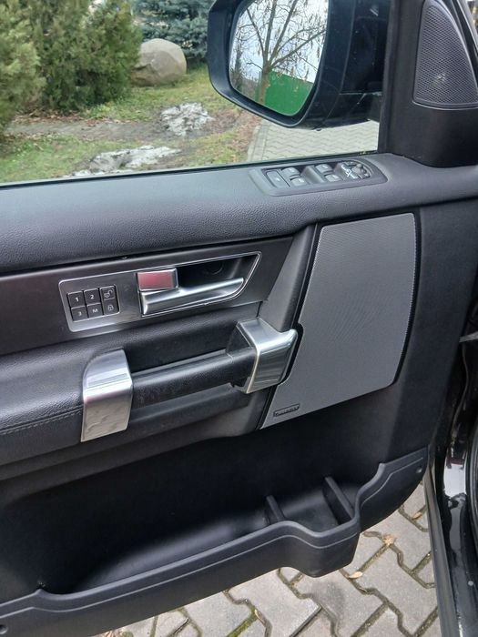 Land Rover Discovery 4