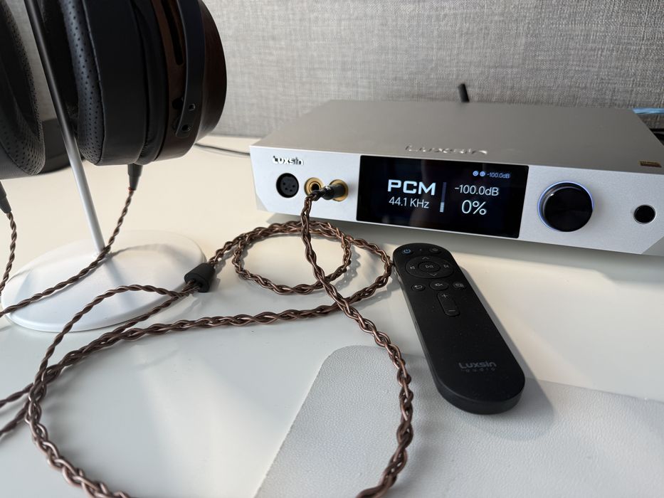 Luxsin X9  DAC/ Amplificador / pre-amp