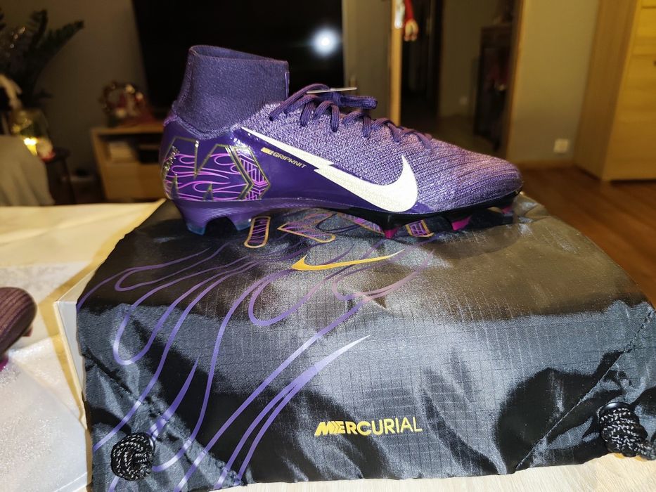 Buty piłkarskie Nike ZM SUPERFLY 10 ELITE KM FG roz. 42 z gwarancją