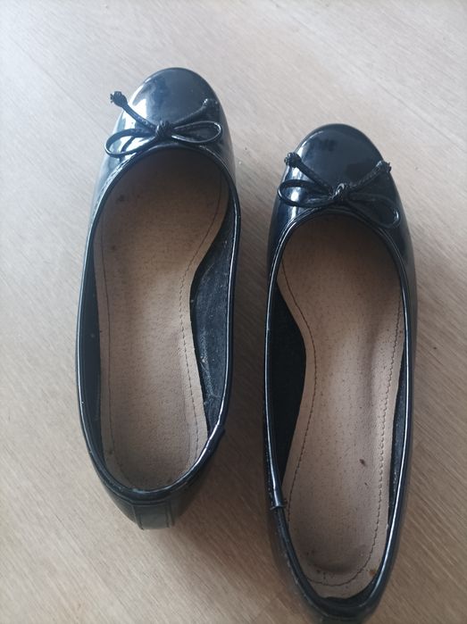 Baleriny damskie lakierowane roz.38