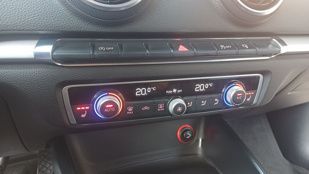 АУДІ АЗ тді автомат