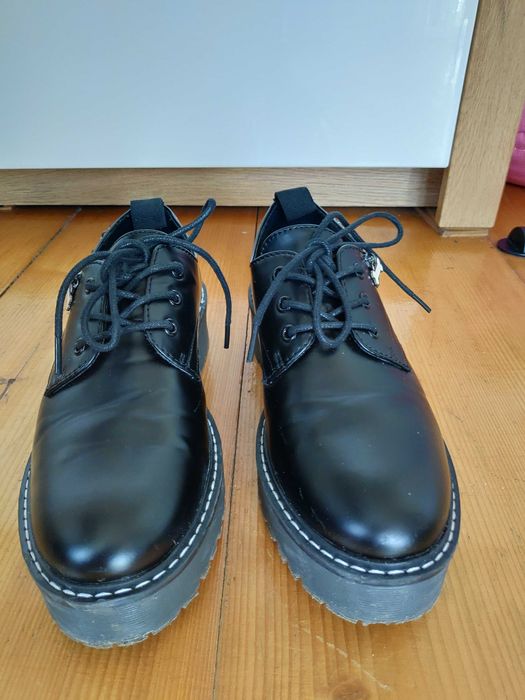 Czarne buty damskie