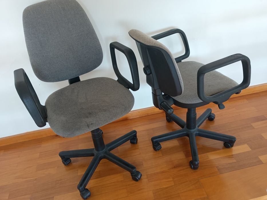 Cadeiras de escritório ajustáveis