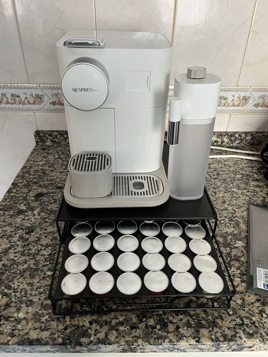 Nespresso gran latissima mais base de capsulas