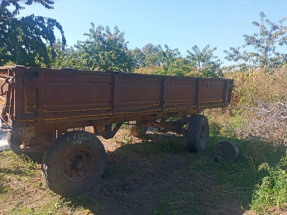 Тракторний причіп