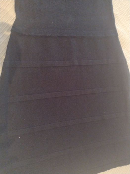 Vestido de cor preto