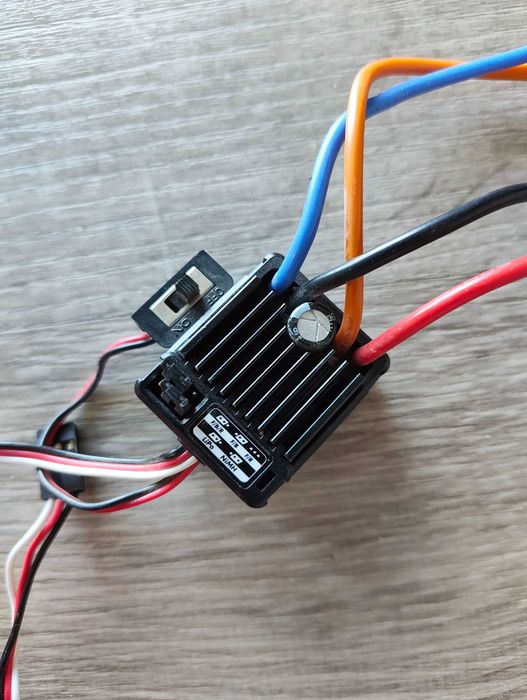 Pack RC: Motor MM-550 12T + ESC Maverick 60A Waterproof (Quase novo!)