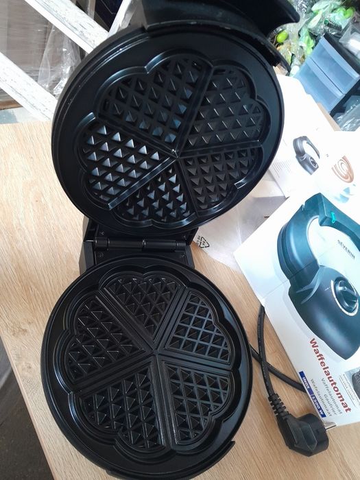 Severin WA 2103 Gofrownica z Powłoką Zapobiegającą Przywieraniu 1300w