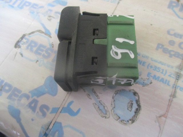 Botão / interruptor aquecimento de bancos PEUGEOT 605 (6B)
