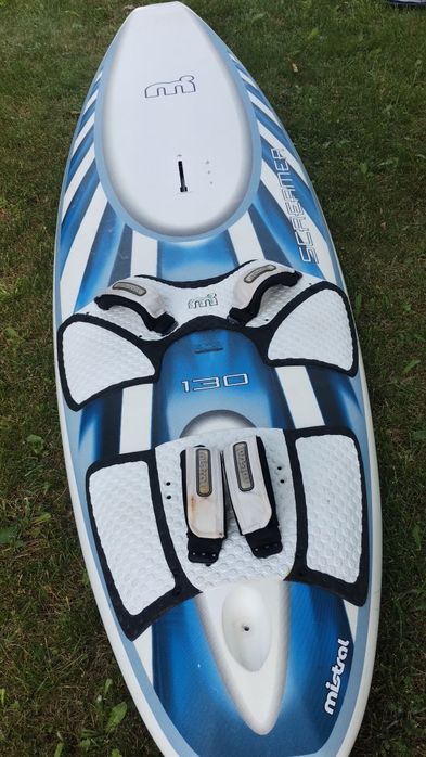 Deska windsurfing Mistral  Screamer 130.
