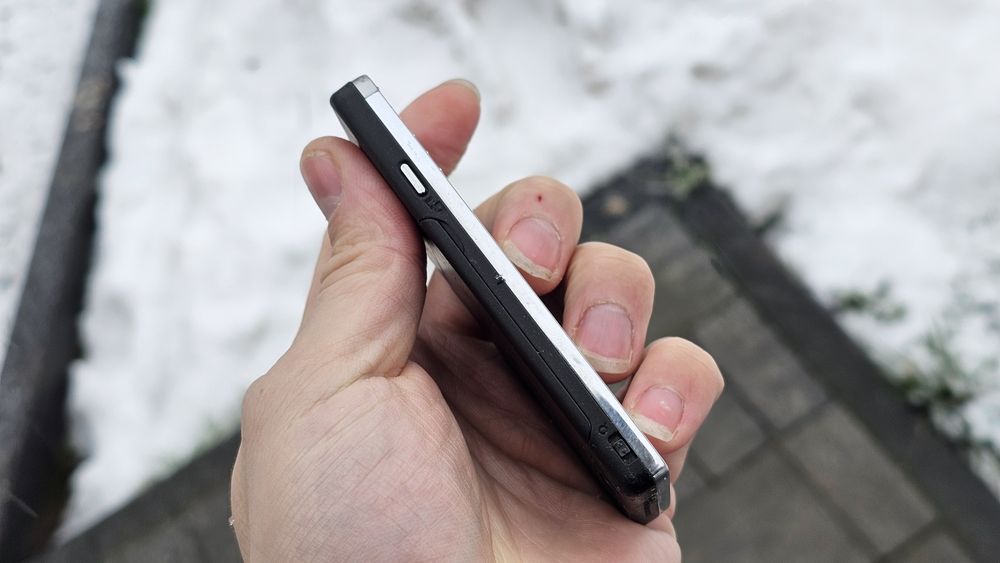 Sony Erucsson W880i. Ładny bez simlocka