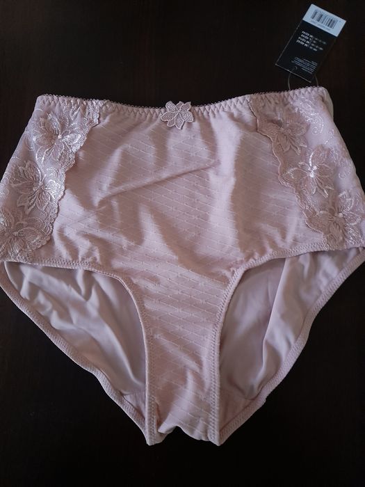 Figi Damskie Modelujące ''M''