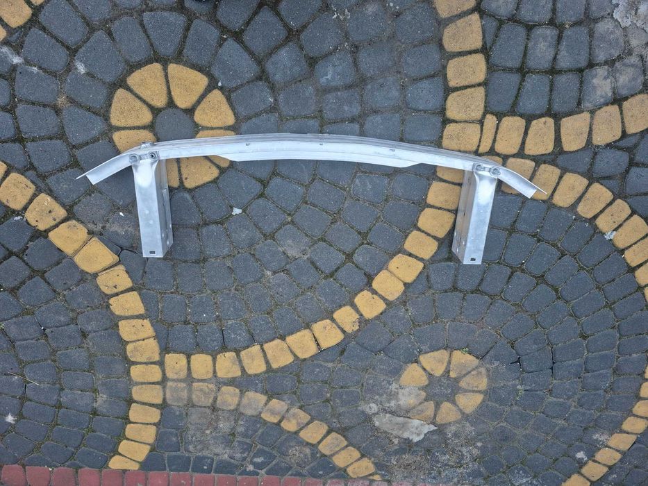 Підсилювач бампера  мерседес GLB  EQB