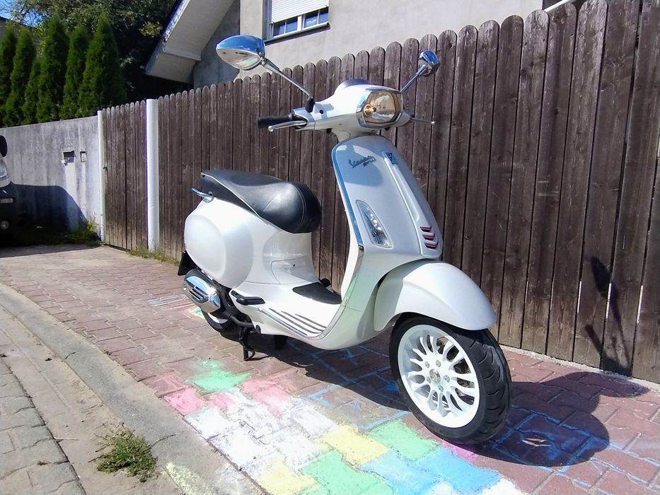 Vespa sprint 125 ABS  biała perła zarejestrowany opłacony