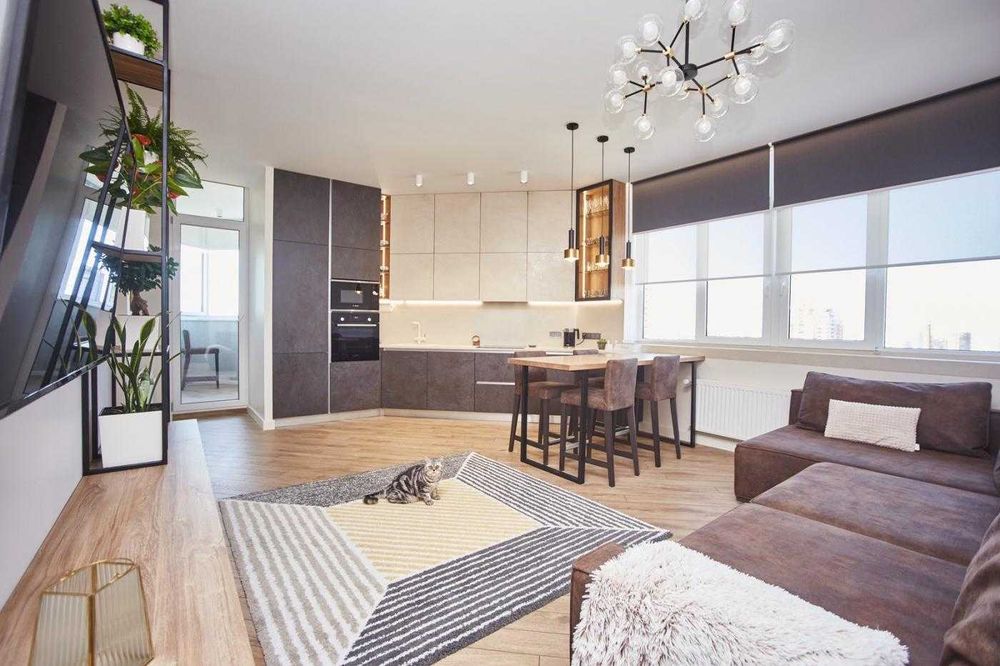 Продам квартиру на француском бульваре 2 ком + кухня студия 84 м2