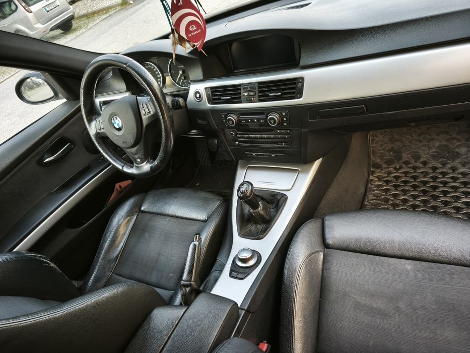 BMW 320 com kit M