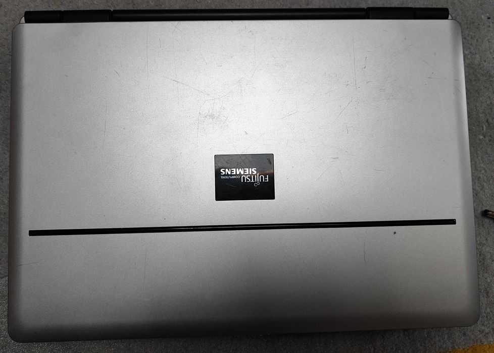 Portatil Fujitsu Siemens Amilo Pi 2515