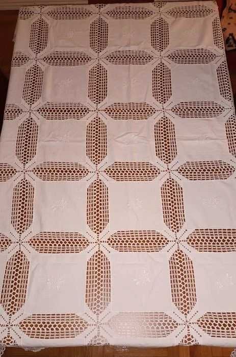Toalha grande de mesa  - vintage de linho antigo e renda