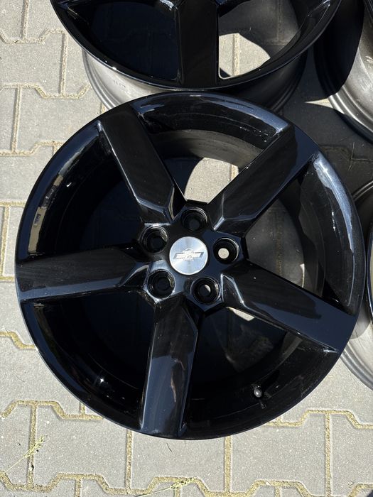 Felgi aluminiowe 19 cali 5x120 8J et 38 Chevrolet Camaro,