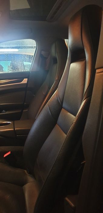 Porsche Panamera Diesel com  kit GTS