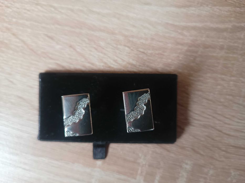 Spinki do mankietów