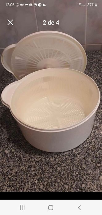 Uma Peça de loiça.