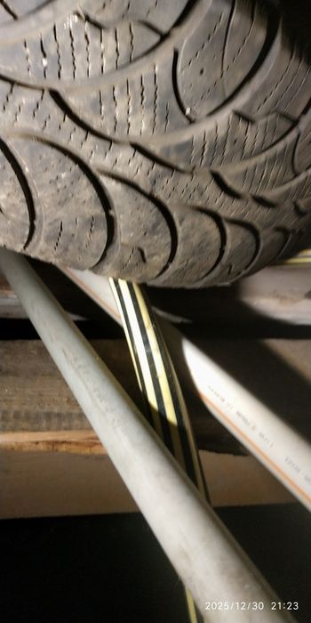 Продам шины 2 шт.205/70/15