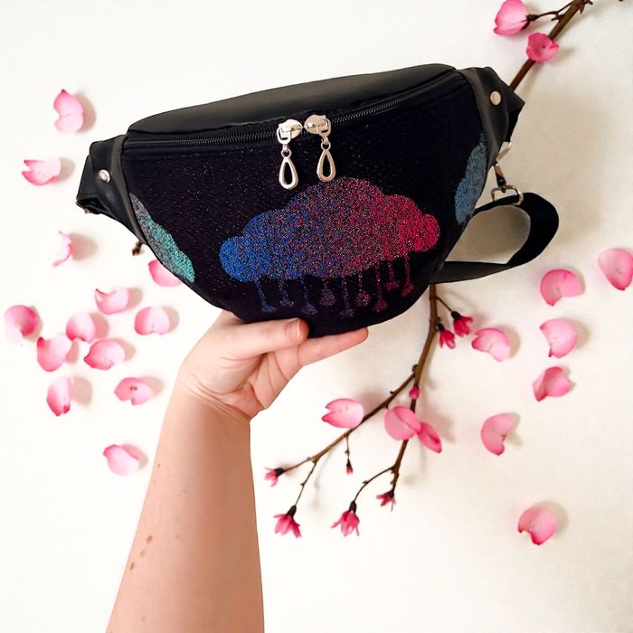 Nerka L – Eko-skóra i Chusta Weird Slings Cloud9