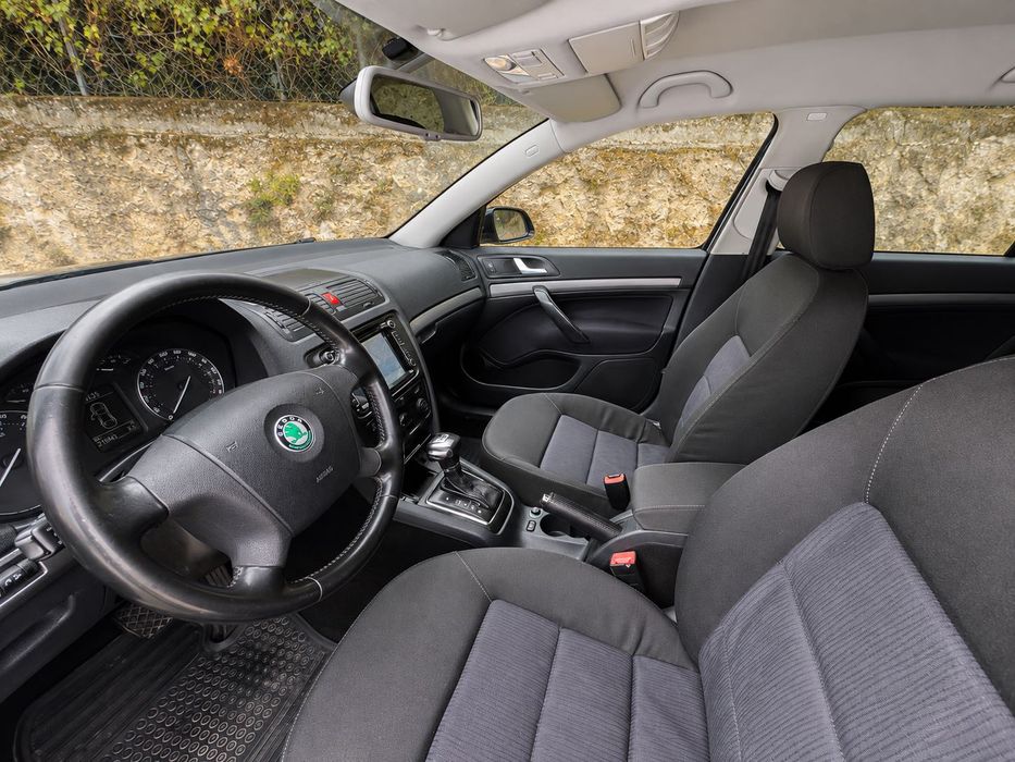 Skoda Octavia Break 1.9 TDI DSG Elegance Nacional