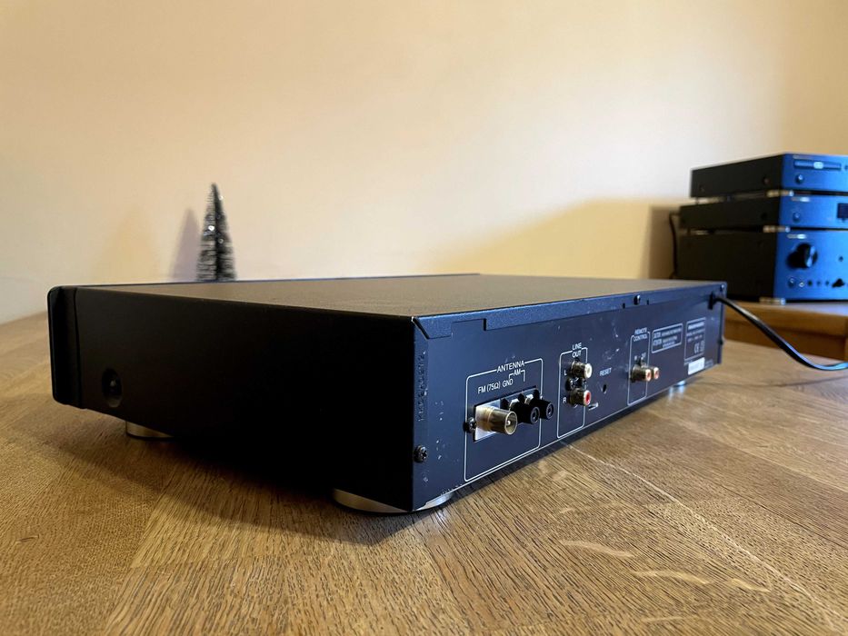 Тюнер Marantz ST4000   ST7001