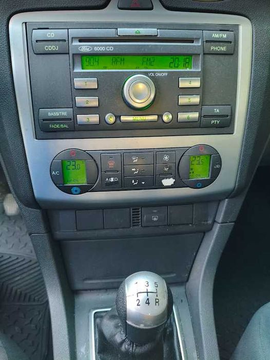 Ford Focus SW 5Lugares. 1.6 TDCi Sport, Carrinha a Diesel de 2005