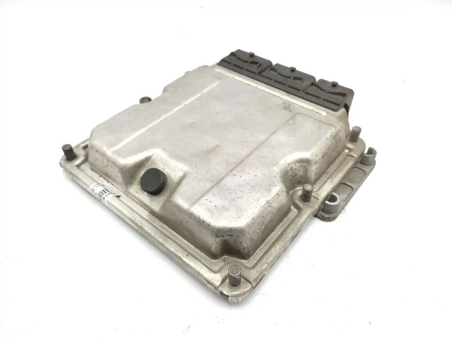 Centralina De Motor Uce 8200039569 0281010819 8200166362